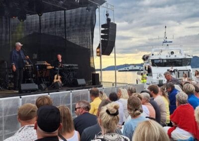 Sommarkonsert i Hjelmelandsvågen